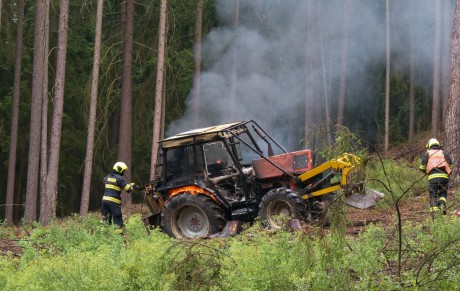 Požár traktoru P.D.0001